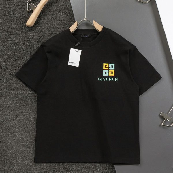 Camiseta Givenchy D6E7F8