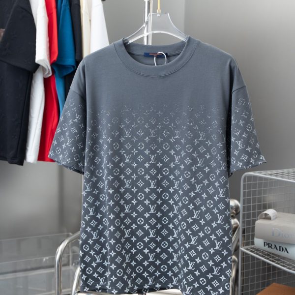 Camiseta Louis Vuitton Q3W7TL (2COLORES)