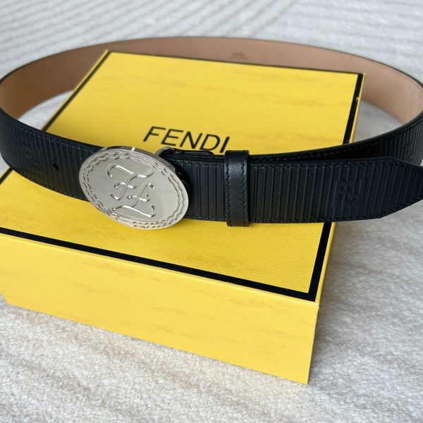 Cinturon Fendi B8W3TV