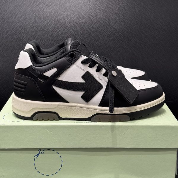 Off-White Out of Office X7T4WL