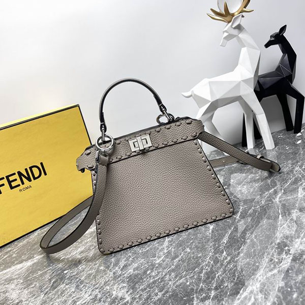Bolso Fendi Peekaboo Iseeu C2P7A8