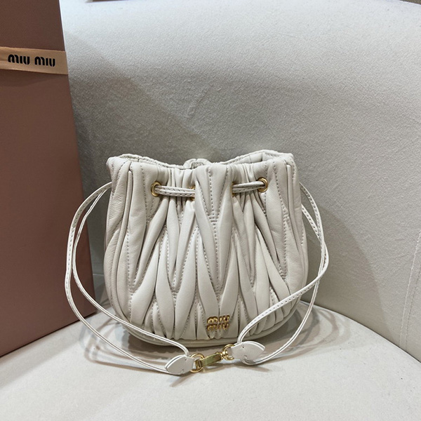 Bolso MiuMiu F8Q7T2
