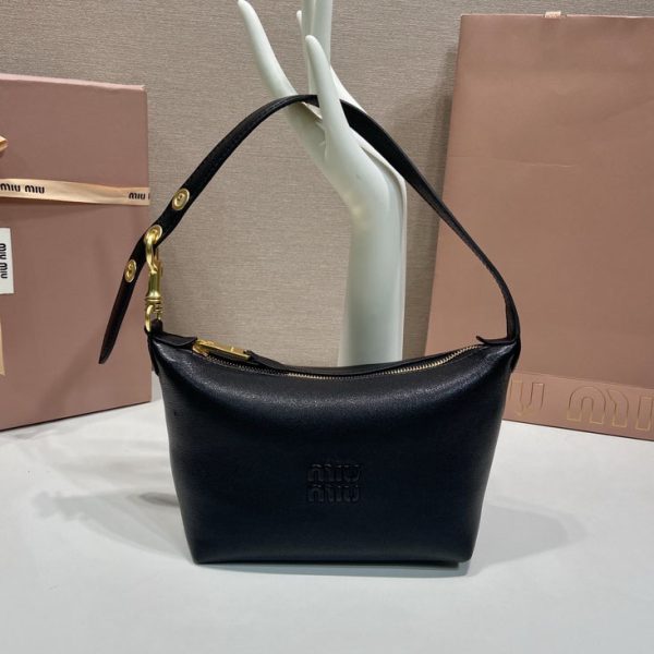 Bolso MiuMiu Y3A9E1