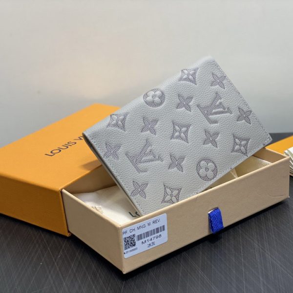 Cartera Louis Vuitton E5F4O9