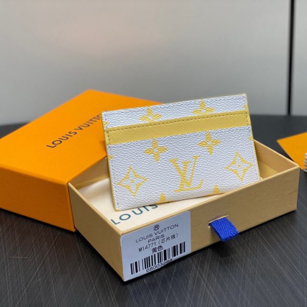 Cartera Louis Vuitton V5W8T2