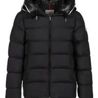 Chaqueta Moncler Q4L9DW