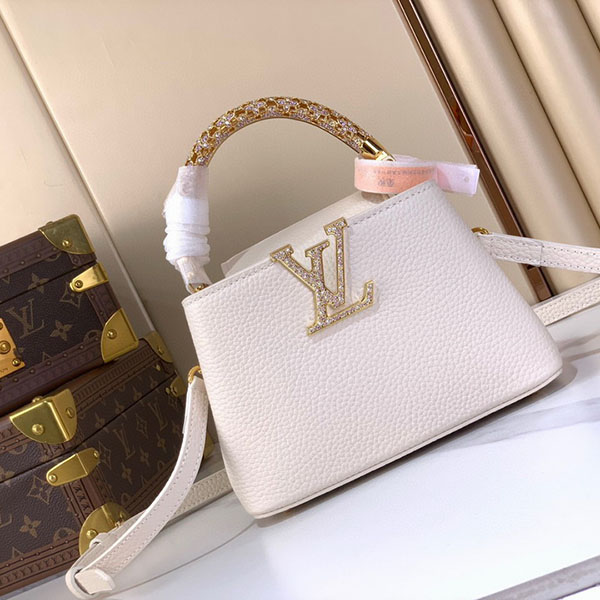 Bolso Louis Vuitton Capucine Mini