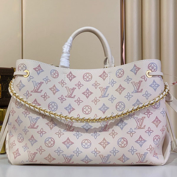 Bolso Louis Vuitton Bella U9D5G7