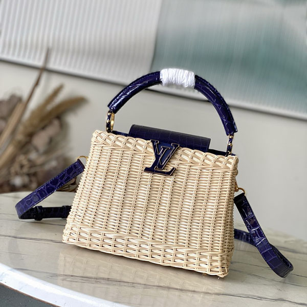 Bolso Louis Vuitton Capucines J2N8C4