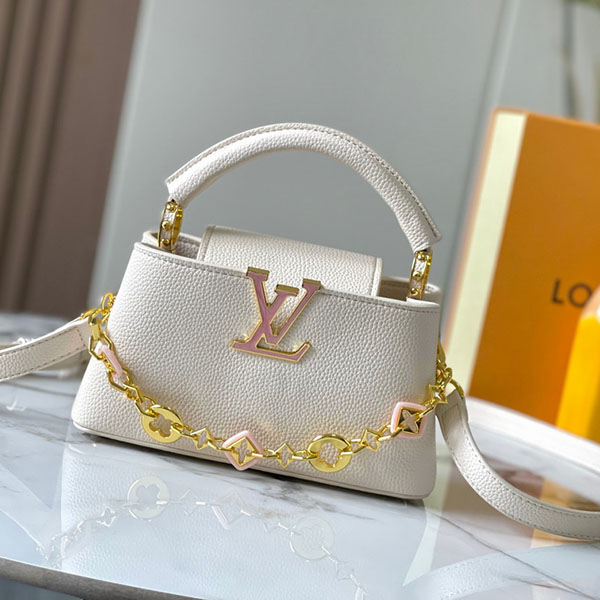 Bolso Louis Vuitton Capucines L4M7T9