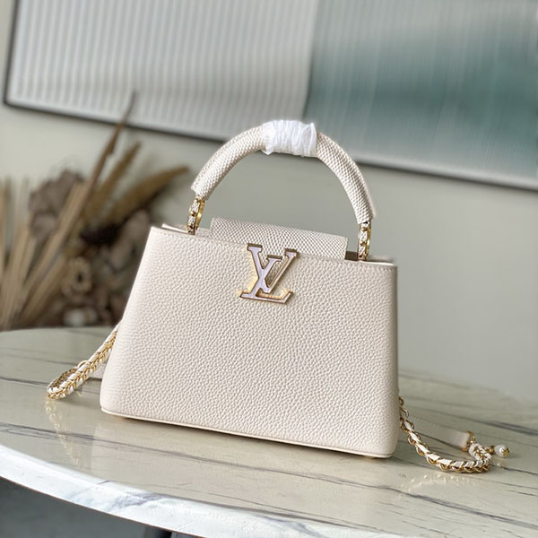 Bolso Louis Vuitton Capucines P1N2D9