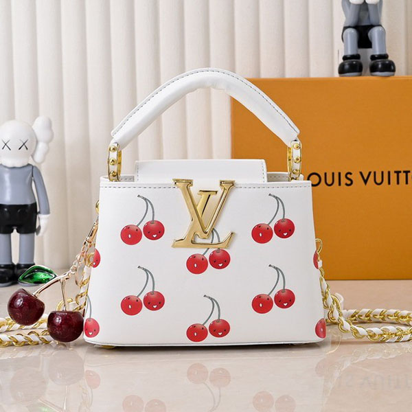 Bolso Louis Vuitton Capucines Q3F5R7