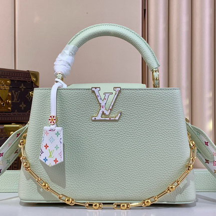 Bolso Louis Vuitton Capucines R9X5K3