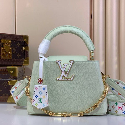 Bolso Louis Vuitton Capucines Z4M6Q8