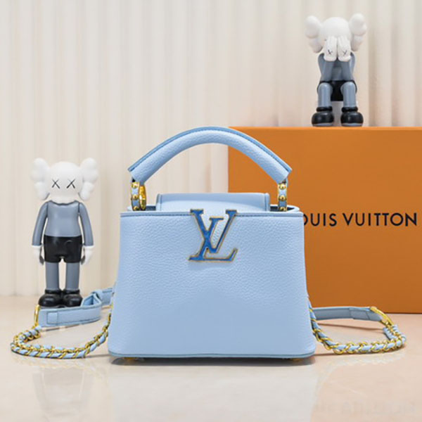 Bolso Louis Vuitton Capucines Z5E6B2