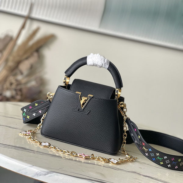 Bolso Louis Vuitton Capucines Z5N4W7