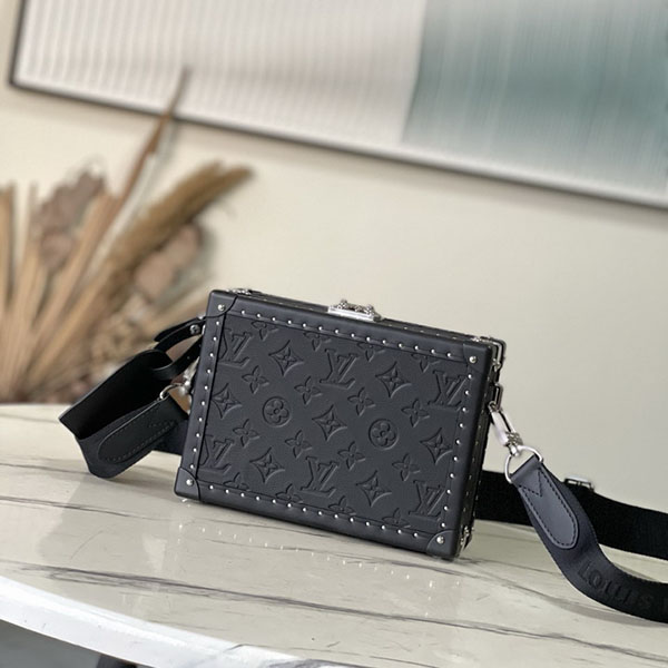 Bolso Louis Vuitton Clutch Box M8Q9L4