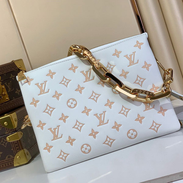 Bolso Louis Vuitton Coussin B4E9Z3