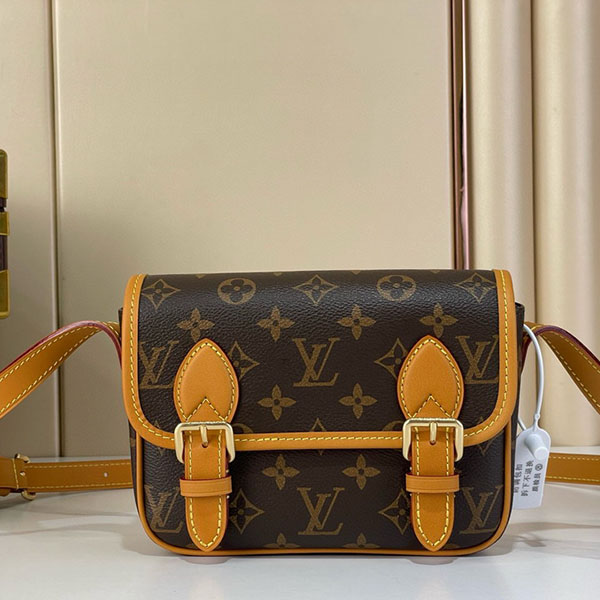 Bolso Louis Vuitton Pochette T6W2T3