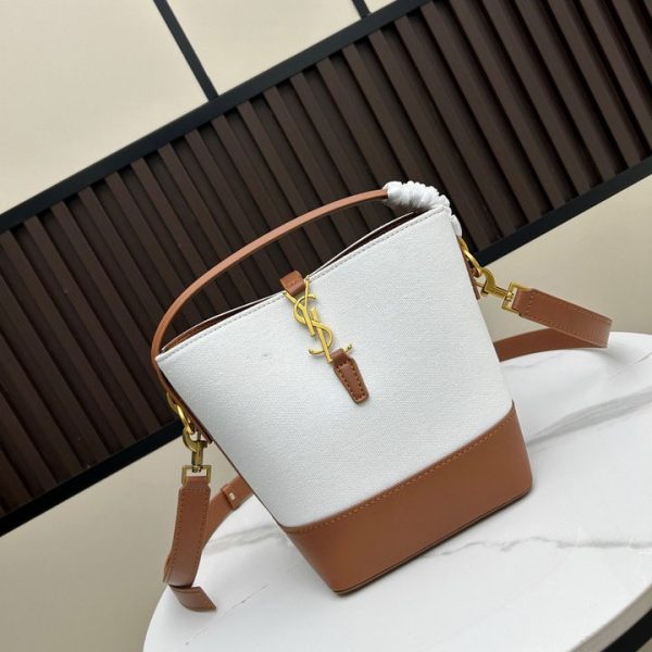 Bolso Yves Saint Laurent Q2Z4Y2