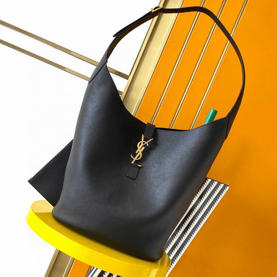 Bolso Yves Saint Laurent Z1M8I6