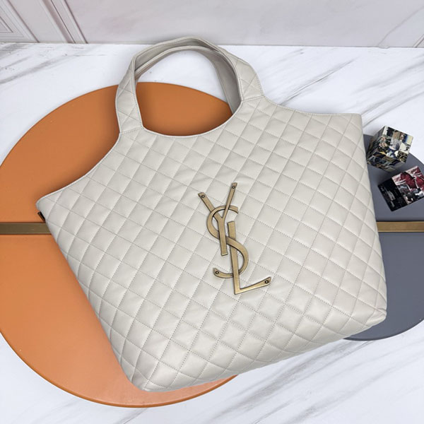Bolso Yves Saint Laurent P1N3D3