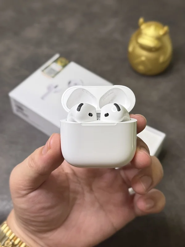 Apple AirPods 4 Q1T9M2